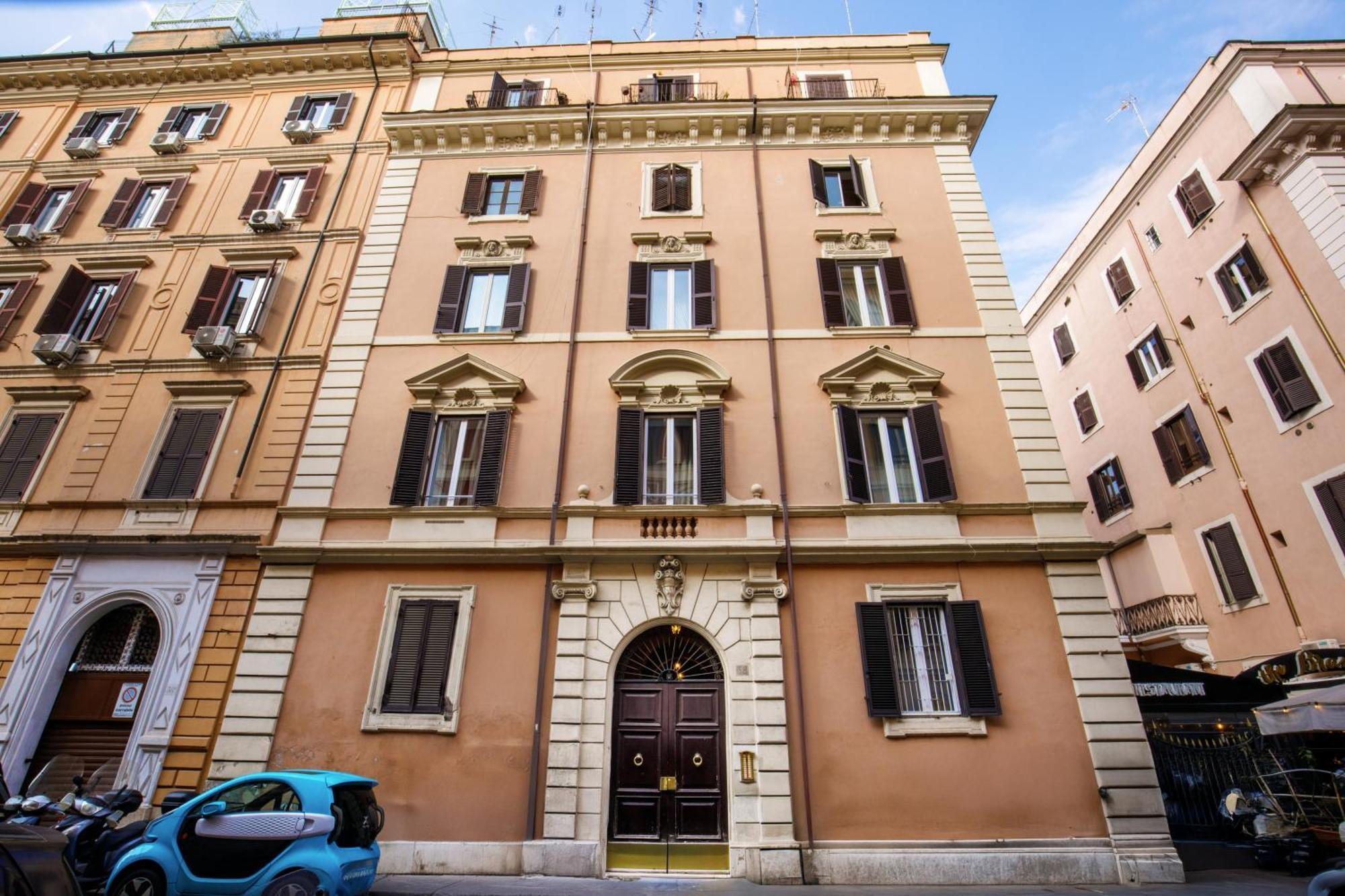 Hotel Royal Court — Photos 1